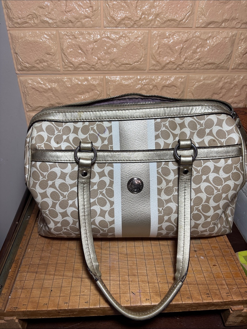 Coach Chelsea Heritage Signature Stripe Satchel Bag in Light Khaki and Silver - Picture 4 of 17
